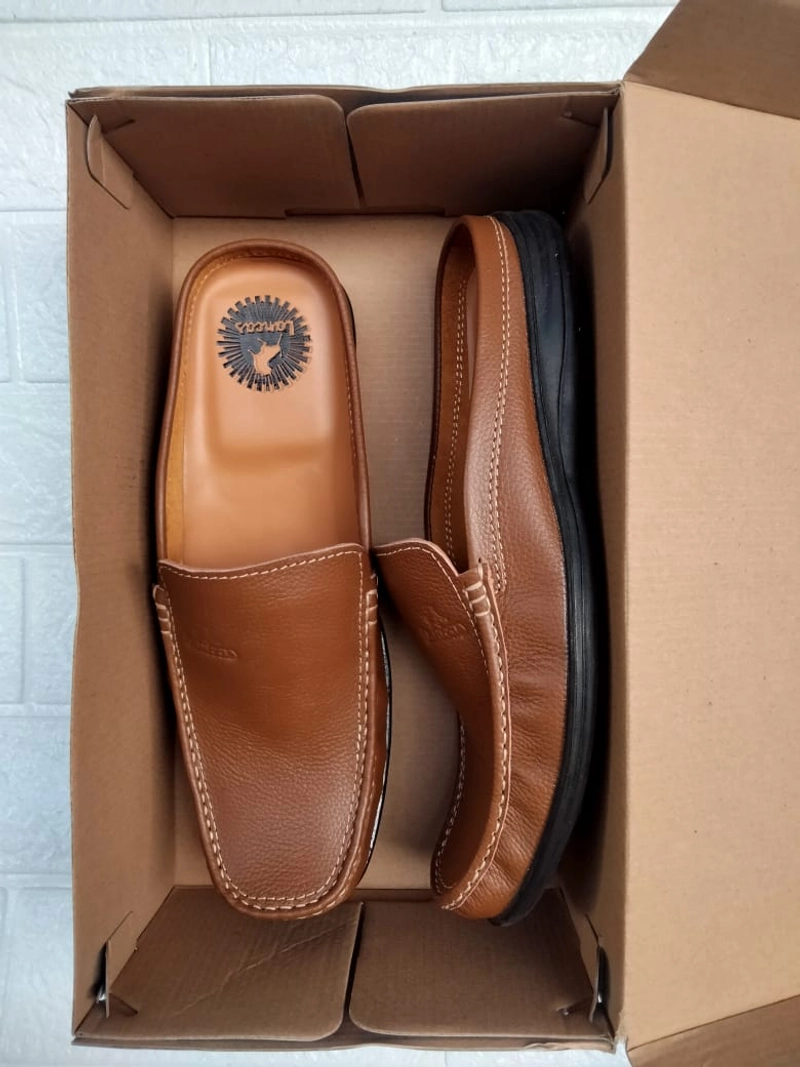 Product image RENINE - Sepatu Sandal Bustong Mocassin Pria Full Kulit Asli 43 Camel