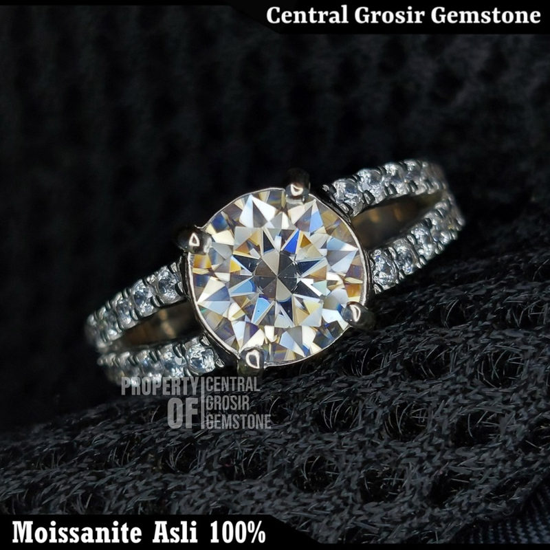 Product image CENTRAL GROSIR GEMSTONE - Cincin Wanita Moissanite Ring Silver Perak 8 x 8 x 5mm Ring Silver