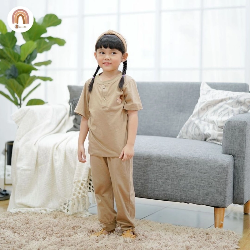 Product image Safari Setelan Anak Unisex 1 Milo