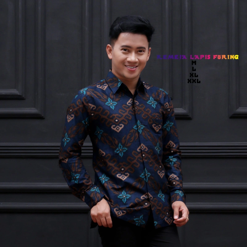 Product image Khisna collection - Kemeja lengan panjang bermotif batik M Biru kombinasi