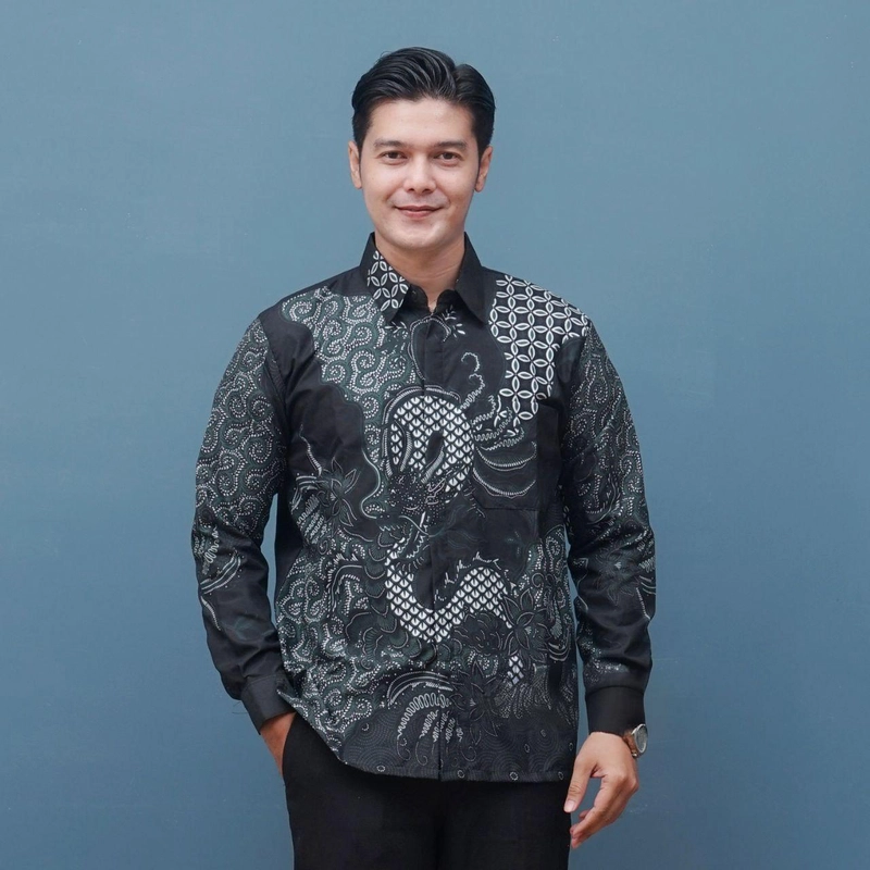 Product image Kois Batik - Batik Sarimbit Kemeja Dan Ganis Dapat Dibeli terpisah new motif nogo gede hitam M Kemeja nogo gede hit