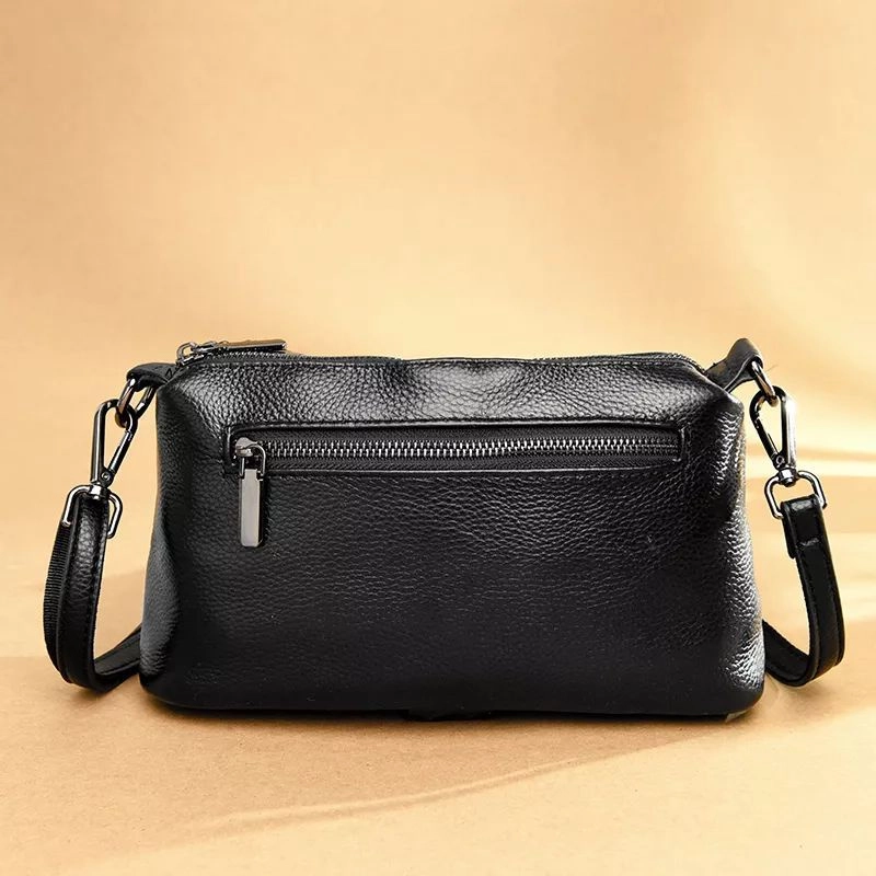 Product image CBL - Tas Selempang Wanita Clutch Risa CBLB54RSA AllSize Hitam