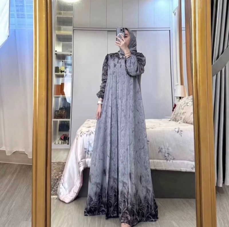 Product image Khisna collection - Gamis bagus dipakai set hijab Aulia bahan adem dan nyaman dipakai dalam furing Allsize Abu