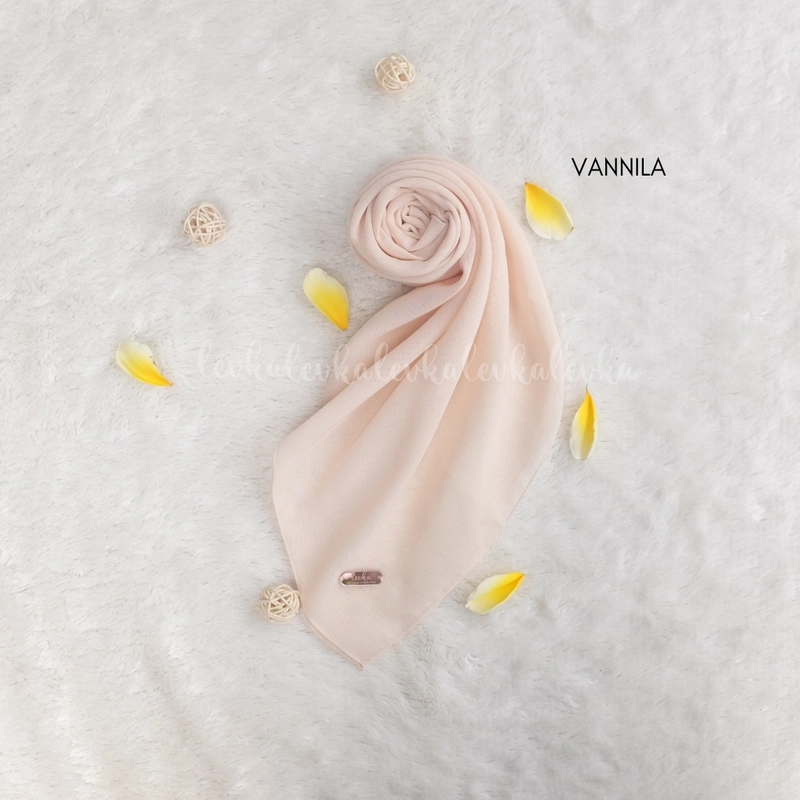 Product image Leika - HIJAB PARIS JAPAN ORIGINAL // HIJAB SEGIEMPAT PARIS PREMIUM // PARIS JAPAN POLOS WARNA VANILLA