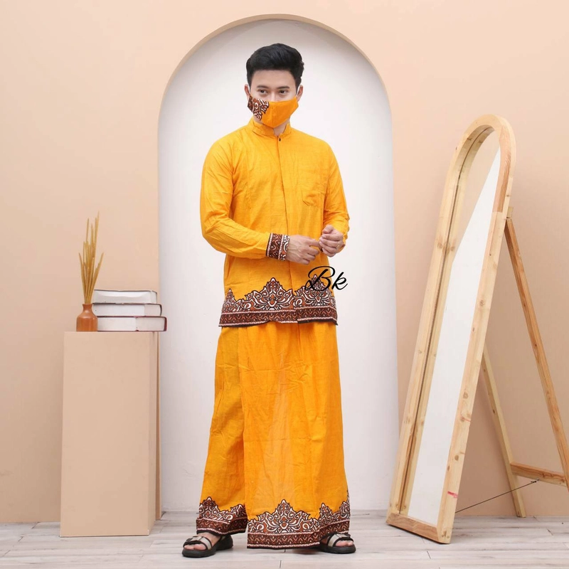 Product image Kois Batik - Setelan sarung celana dan kemeja pria Dewasa motif tumpal M Kuning