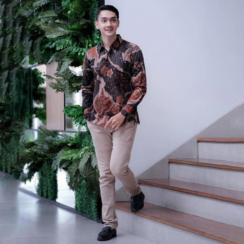 Product image COLLECTION SARJANA - TERBARU - Batik Couple Gina - FREE SELENDANG - Kebaya Brokat Tille Mutiara Keba Kemeja M Gina