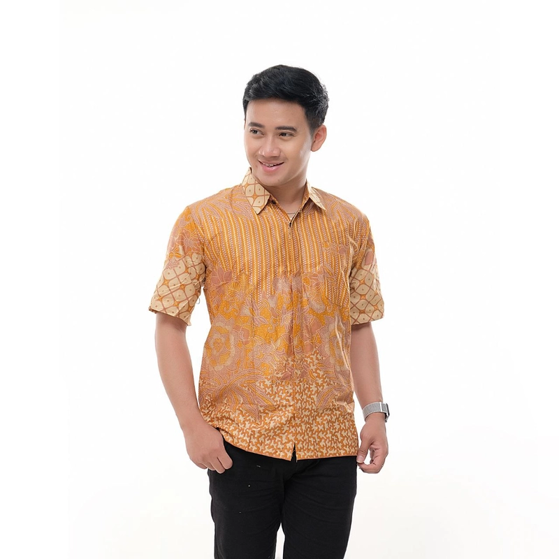 Product image Batik Berjaya - Kemeja lengan pendek atau hem batik alkis M Kuning