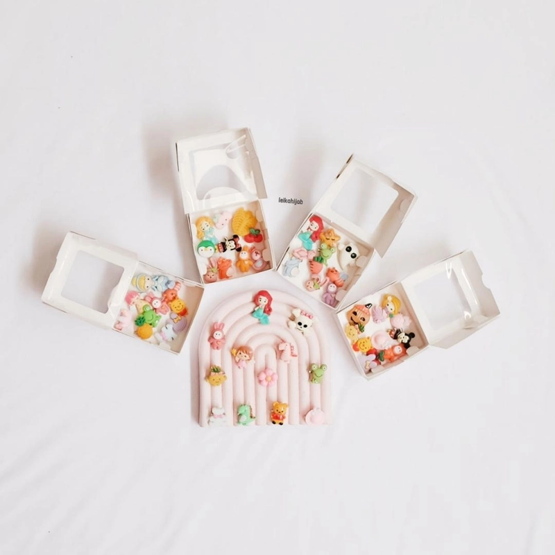Product image Leika - PAKET BROSS MINI IMUT KARAKTER ANAK UNTUK HIJAB JILBAB MURAH LUCU SEMAT HIJAB 2cm Random