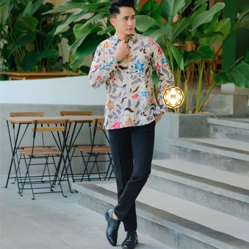 Product image Batik Blouse Kemeja Allura High Quality KEMEJA SAJA L ALLURA A