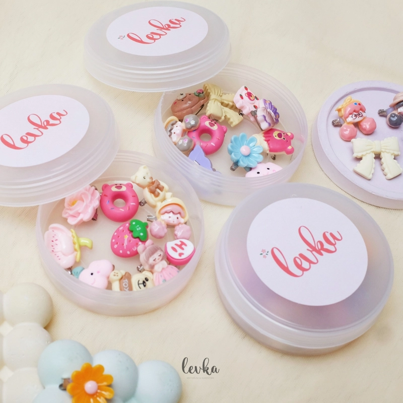 Product image Leika - LEIKAHIJAB - PAKET BROS ANAK LUCU ISI 10PCS / CUTE CLAY PIN WADAH TOPLES /BROOCH ANAK LUCU TOPLES BULAT 10PCS RANDOM