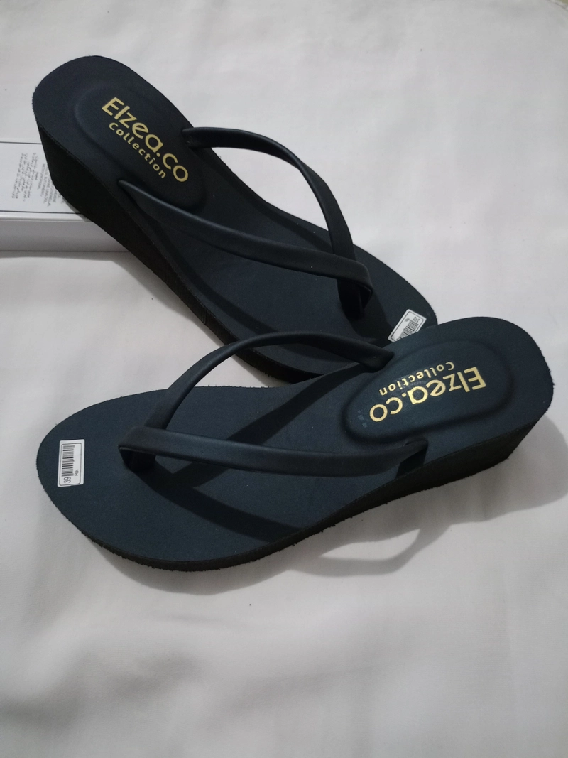 Product image Elzea.co - Sandal Spon Wedges 5CM M04 40 Biru Dongker