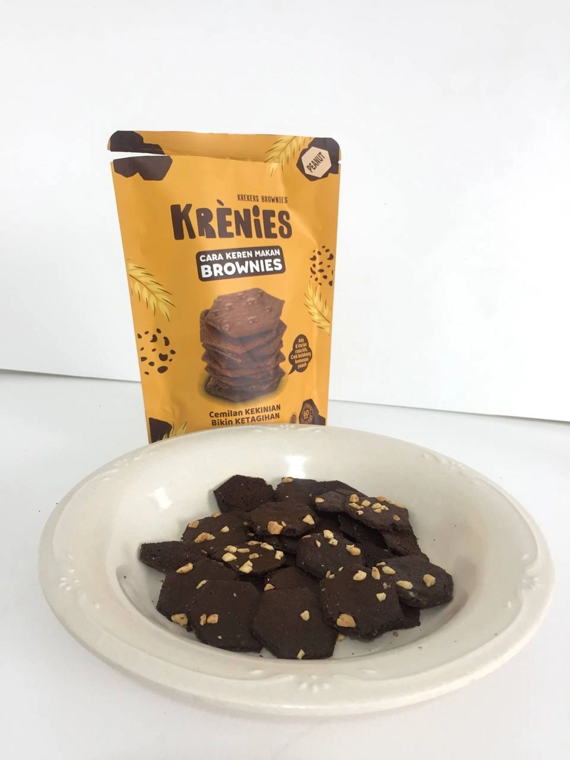 Product image KRENIES - Makanan Ringan Krekers Brownies Paket 20 Pcs 360gr Peanut