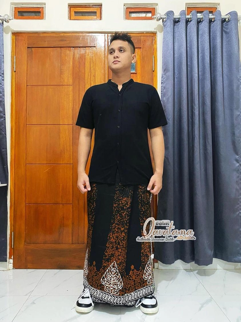 Product image Javatama - Javatama - Sarung Batik Astex Abstrak Dewasa Hitam coklat