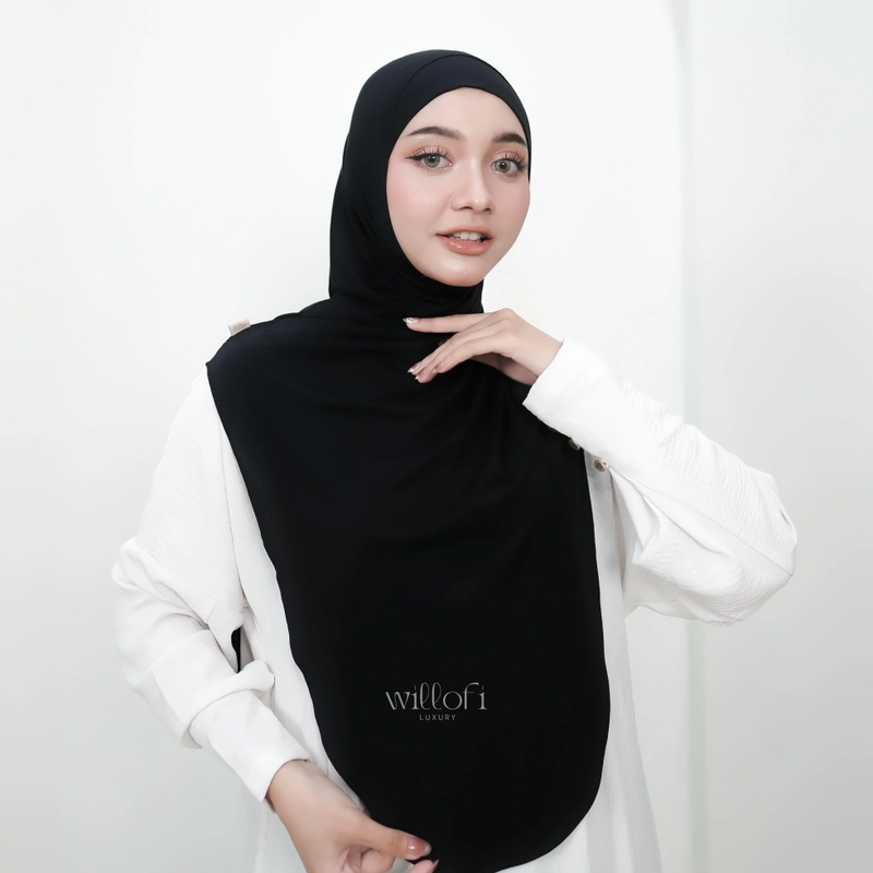 Product image Sakura Baru - Sakura X Willofi - New Launching Hijab Instan Lasya Rayon Premium Anti Uv & Anti Bakteri Pashmina In Jumbo Hitam