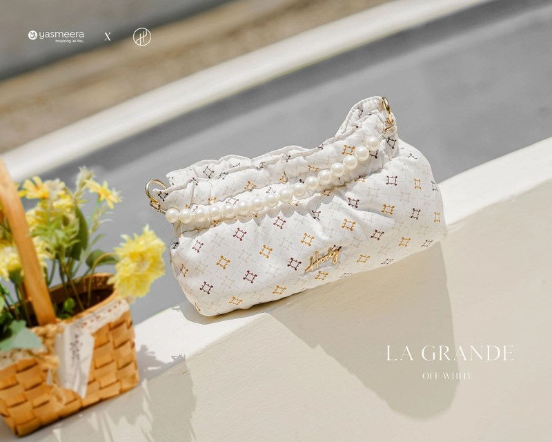 Product image Yasmeera Official - SARIMBIT LA GRANDE 2024 - OFF WHITE STANDARD LA GRANDE BAG HODY