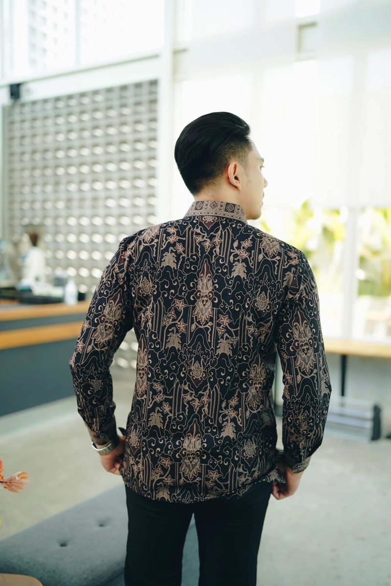 Product image COLLECTION SARJANA - Gamis Batik Couple Dewasa - Premium Series - Katun Primissima Furing (Slimfit) KEMEJA M PRAMESTI