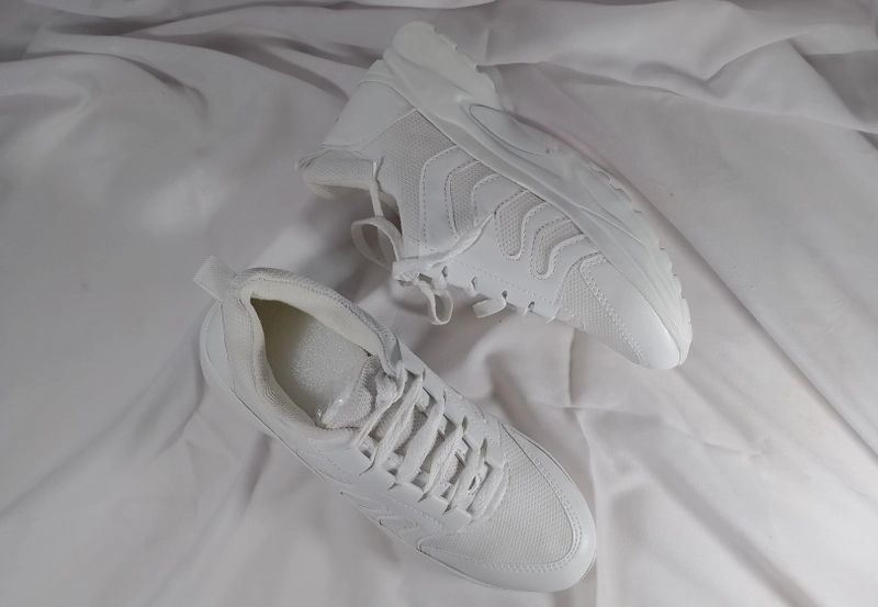 Product image LUXIA - Sepatu Kets Sneakers Sport Wanita New Trendy 2022 LC-001 36 PUTIH