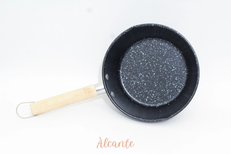 Product image Alcante - Panci Susu Bintik Hitam 18cm Panci 18 cm