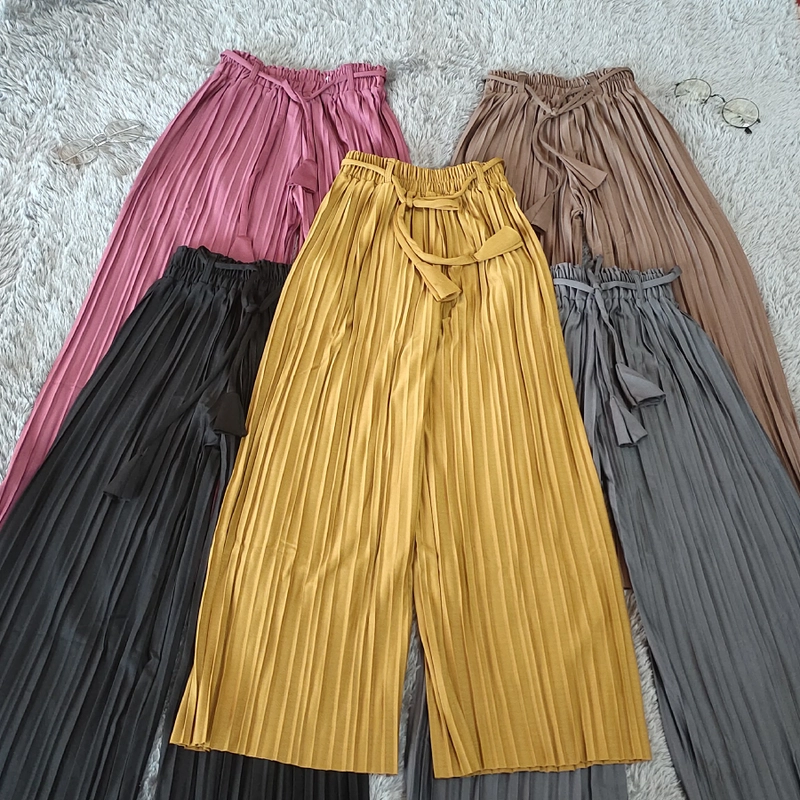 Product image KULOT PLISKET ANAK TANGGUNG 10-11 TAHUN ALL SIZE RANDOM