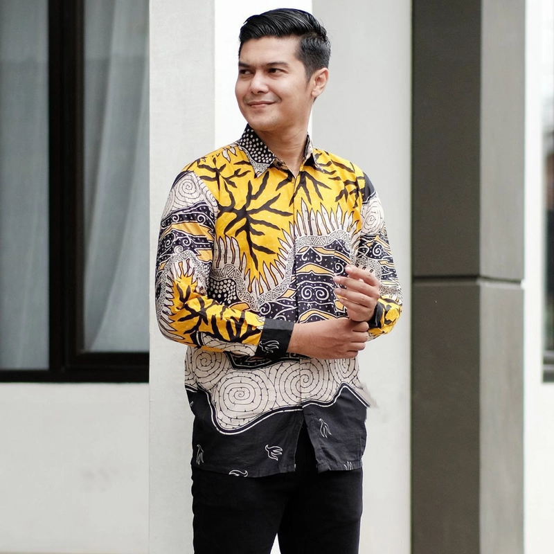 Product image Kois Batik - Batik Couplen Batik Tunik Dan Kemeja Bisa Dipisah Ya kak Motif cantika M Kemeja cantika