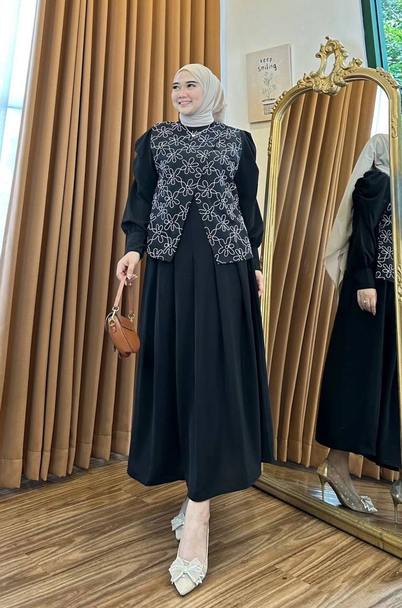 Product image Khisna collection - Ravina set rok 3in 1 wanita Allsize Black