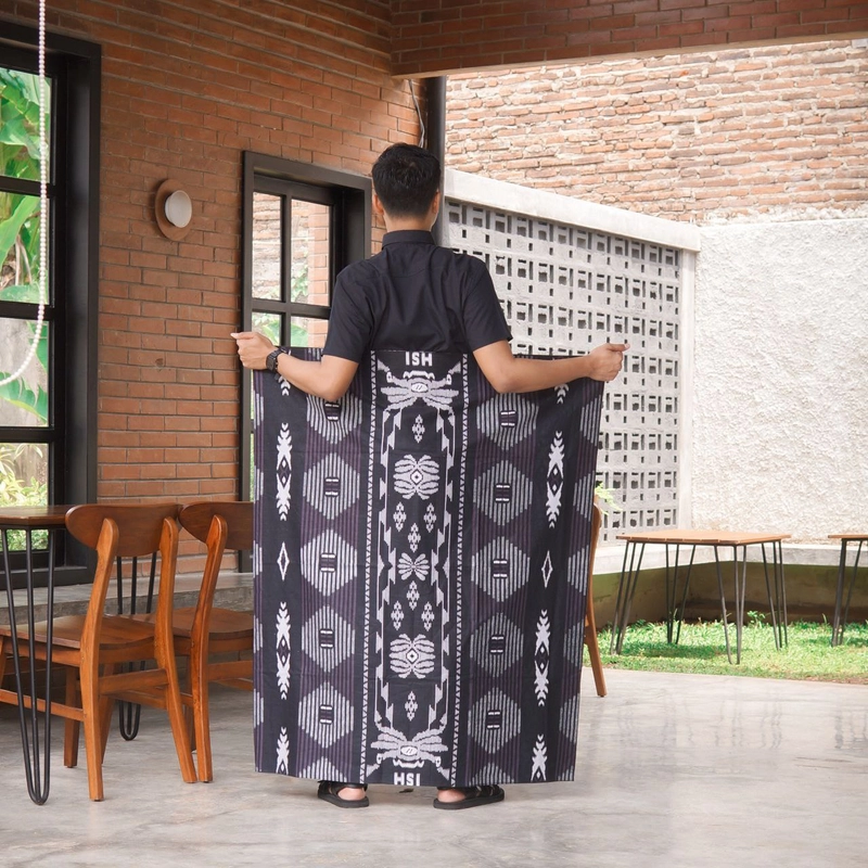 Product image Kois Batik - Sarung dewasa motif garis bagus banget Katun prima Sarungdewasa120×220 Abu