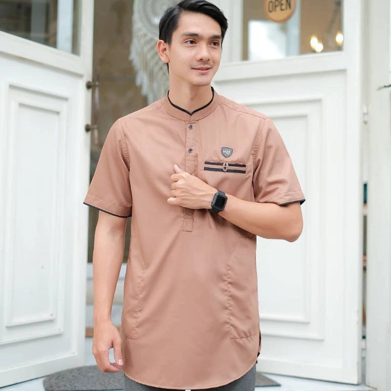Product image Khisna collection - Koko kurta pria lengan pendek M Coklat