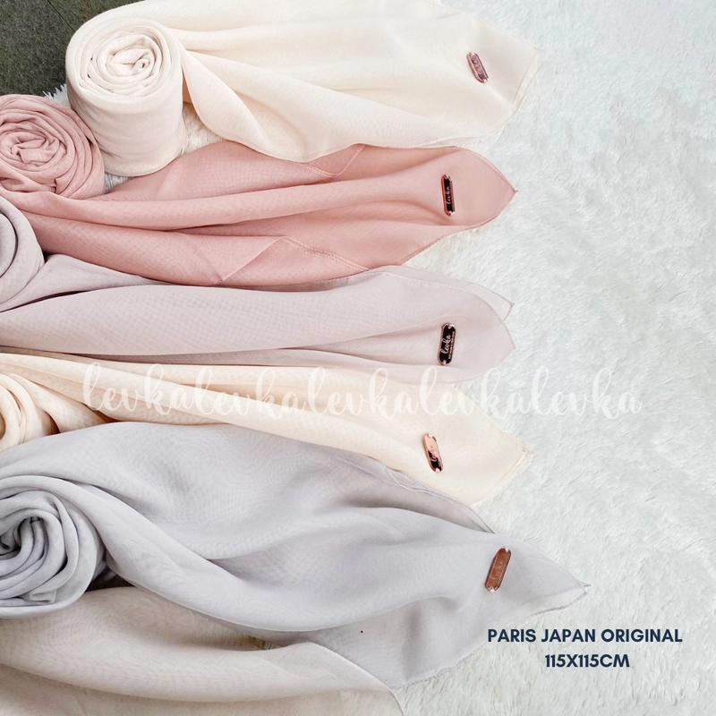 Product image Leika - HIJAB PARIS JAPAN ORIGINAL // HIJAB SEGIEMPAT PARIS PREMIUM // PARIS JAPAN POLOS WARNA VANILLA