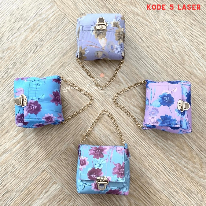 Product image Sakura Baru - [Buy 1 Get 1] Sakura Baru - Mukena Travelling Parasut Korea Motif Bunga Cantik Standar Random