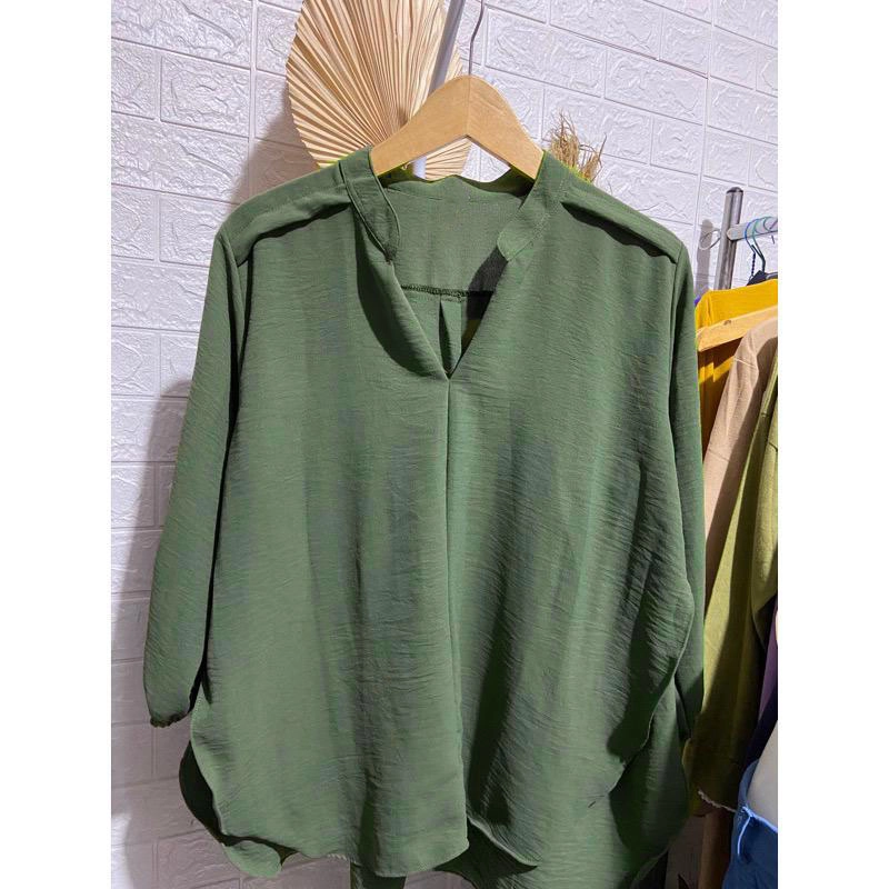 Product image MEQA DAILY - MEGA DAILY - Livia Blouse Kemeja Outer Crinkle All Size Hijau Army