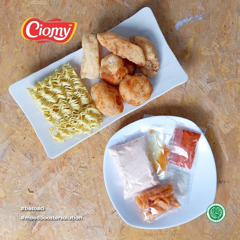 Product image Makanan RIngan Cuanki chicken cheese Keju Pouch Mie Kuning 110gr Ayam Pedas Kuah Keju