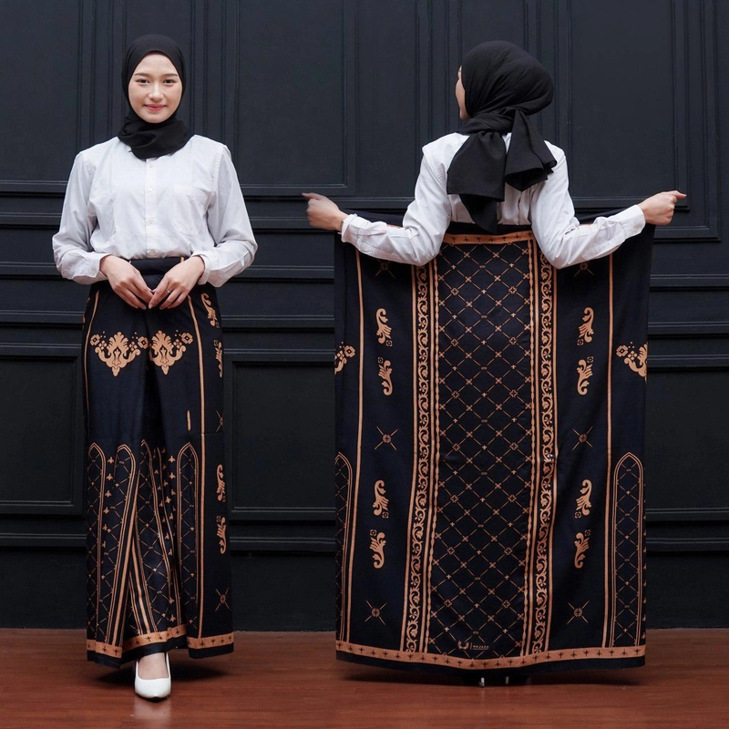 Product image Kois Batik - Sarung Santri Wanita Cewe Best Seller Terbaru Kekinian Motif Jaguar Sarung Wanita Hitam