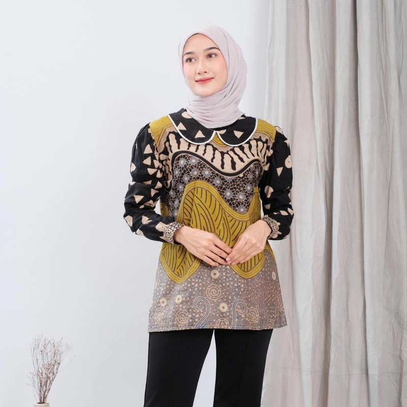Product image Kois Batik - Atasan Batik Wanita Kekinian Modern Blouse Notif Laura M Blouse laura hitam