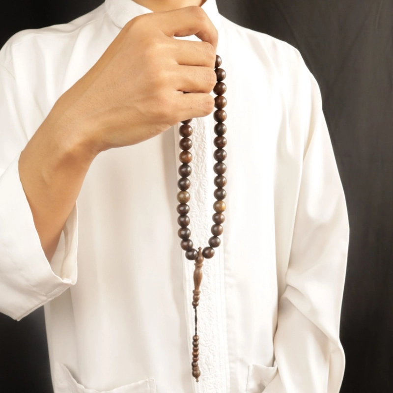Product image Riza Craft - Tasbih Kayu Gaharu ASLI Wangi Kalimantan ukuran Besar Jumbo 12mm 33 Butir 33 Butir Gaharu