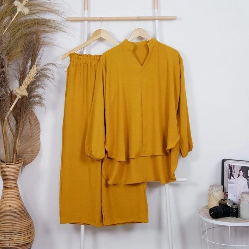 Product image MEQA DAILY - MEGA DAILY - Betha One Set Setelan Crinkle Jumbo All Size Kuning