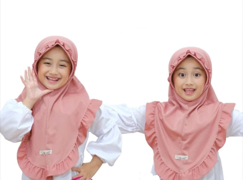 Product image Fisky Collection - Hijab Bergo Anak Amelia Aretha All Size Hitam