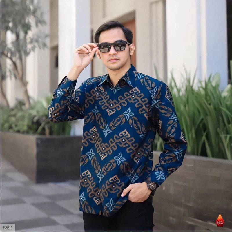 Product image Batik Alfin - Baju batik kemejan pria Lengan panjang motif Zigzag terbaru M Biru-tua