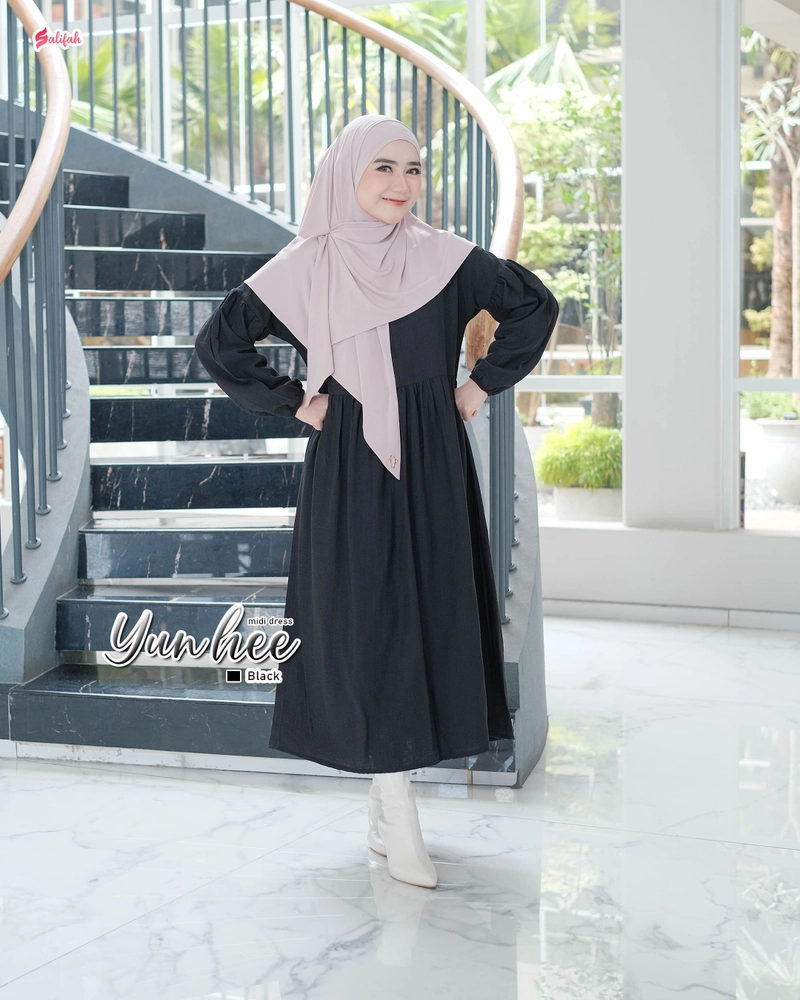 Product image Dzeera - SALIFAH - YUNHEE MIDI DRESS M BLACK