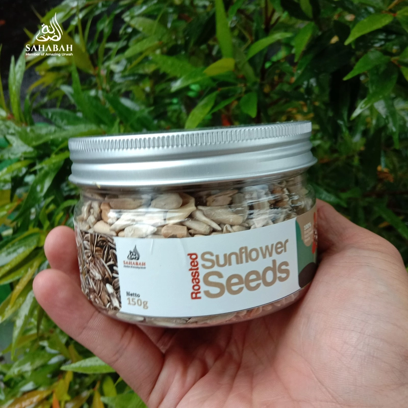 Product image Sahabah Store - Sunflower Rosted Kuaci Kupas Panggang Snack Makanan Ringan - Original 150gr