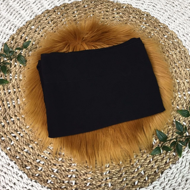 Product image Milyarda Hijab - Jilbab Pashmina Instan Laura Ceruti Allsize Hitam