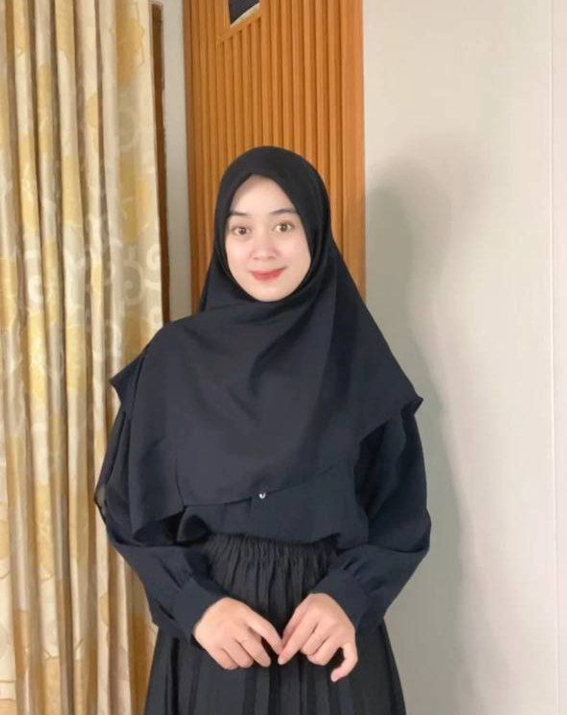 Product image Milyarda Hijab Official - Japzip Square Series Hijab Satset Tanpa Drama standar Black