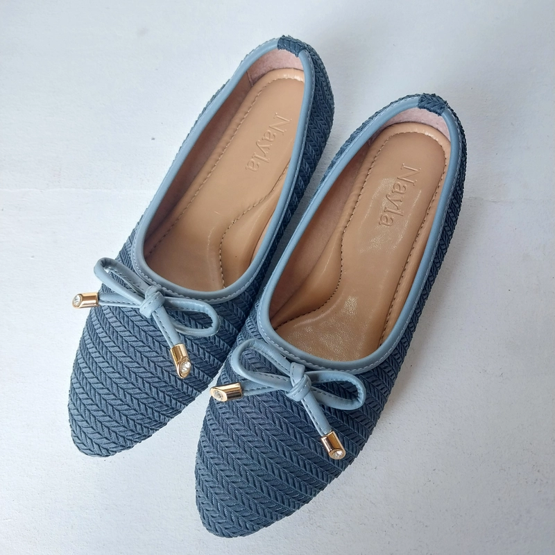 Product image Nayla - Sepatu Wanita FlatShoes Bahan Impor Size 37-40 Series Andin 37 Abu