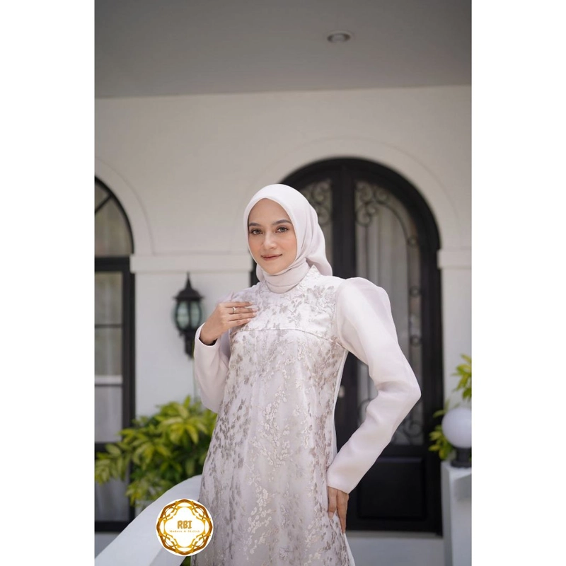Product image Rambe Batik Indonesia - Gamis Alesya Premium Kain Maksmara Premium Kain Organza Mix Tulle Take All Premium S BROKEN WHITE
