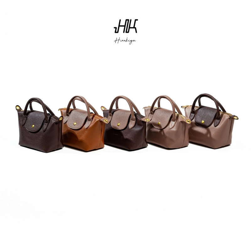 Product image Hirakiya - Mirai Small Bag Tas Selempang Wanita 2in1 Free Goodie Bag Sling Bag Leather Premium Emira 16 x 7,5 x 13 cm Beige Brown PZ