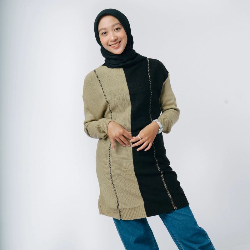 Product image MKY Clothing - BLOUSE RAJUT DUA WARNA One size Beige