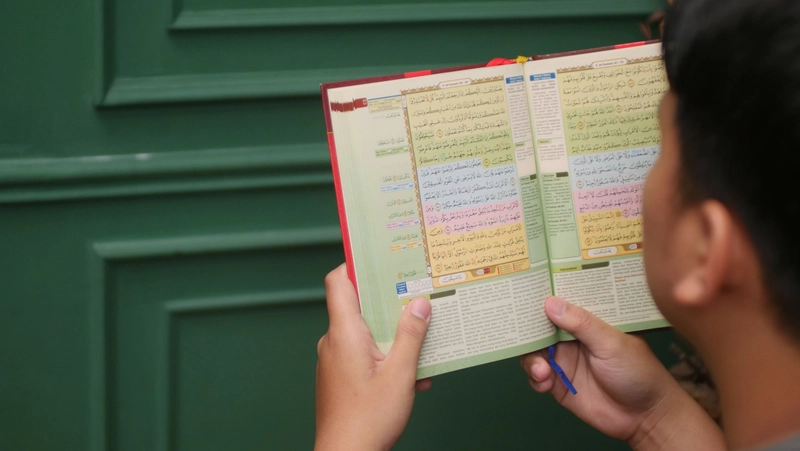 Product image Cordoba X - Al-Quran Al Hufaz Reguler A4 (Free Sejadah) A4 Random