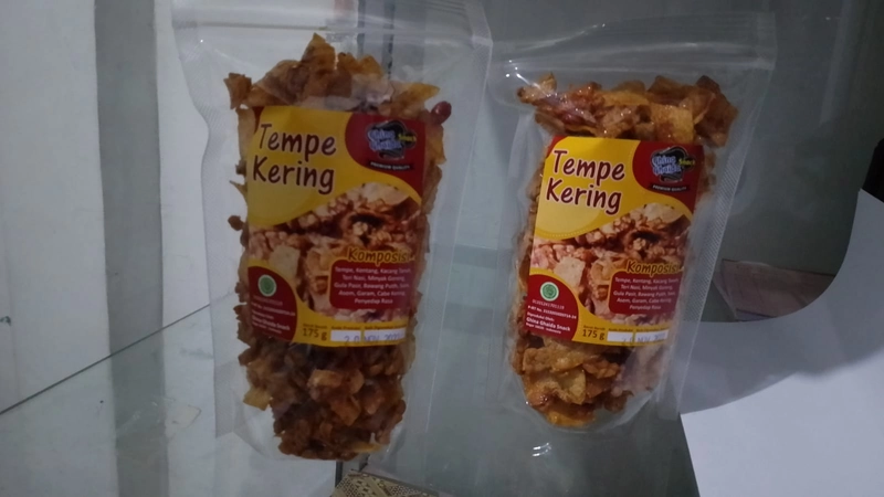 Product image Ghina Ghaida Snack - Tempe Kering Std Pouch 175gr Original