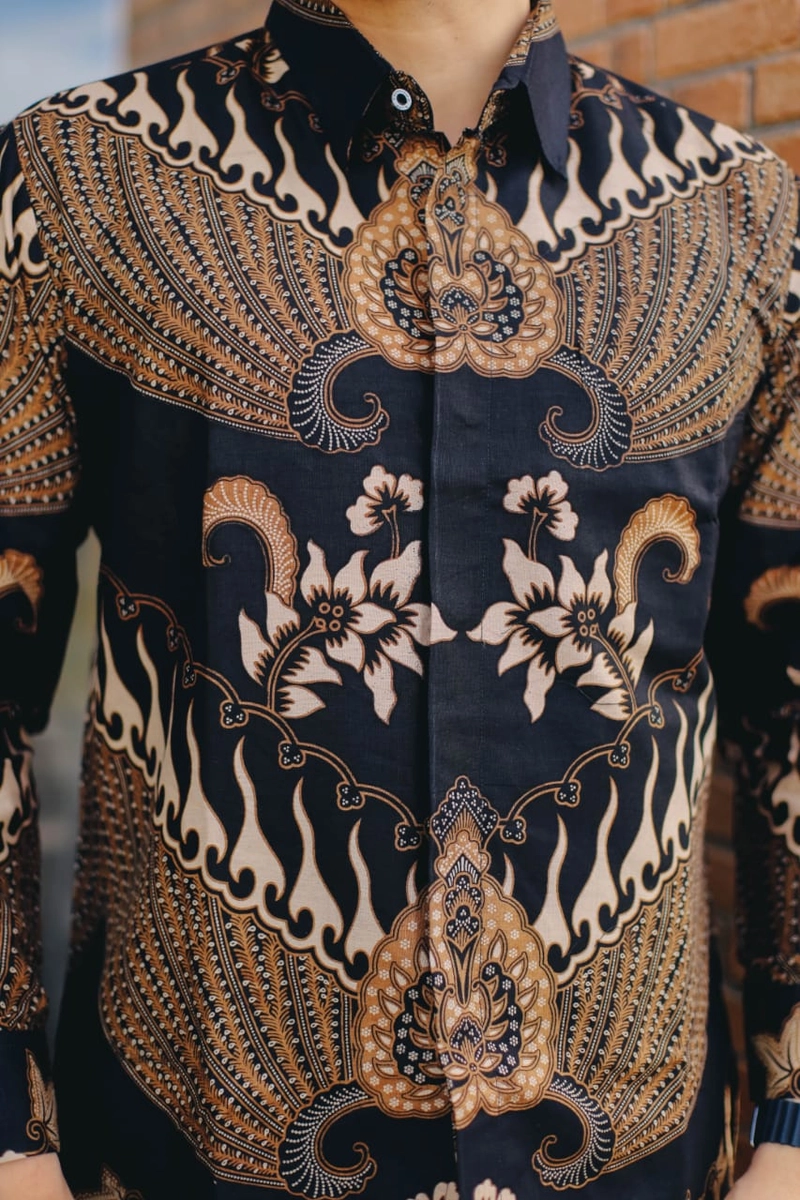 Product image COLLECTION SARJANA - KEMEJA BATIK LENGAN PANJANG - BAMANTARA - FURING- KAIN KATUN BERKUALITAS M BAMANTARA