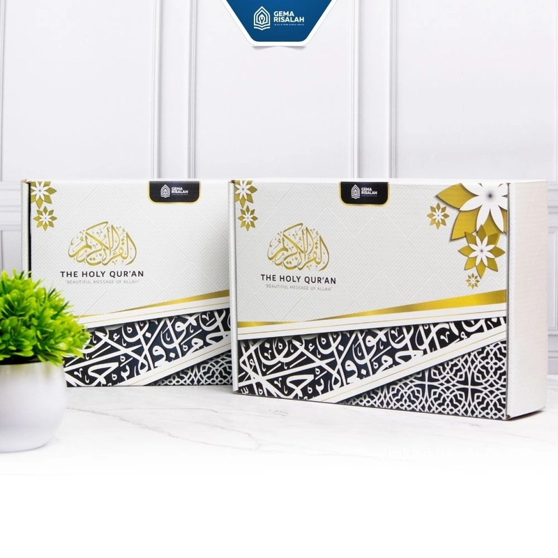 Product image Gema Risalah - Hampers Gift Set Ibadah Quran An Nuha Tajwid Warna Terjemah dan Sajadah Turkiye Premium Anti Slip Hampers Merah