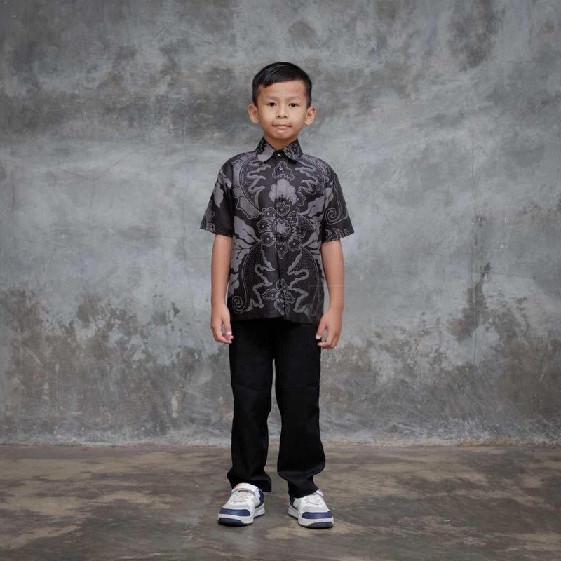 Product image Kois Batik - Batik keluara pria anak laki laki lengan panjang pendek motif mahkota abu xxl hem anak mahkota abu